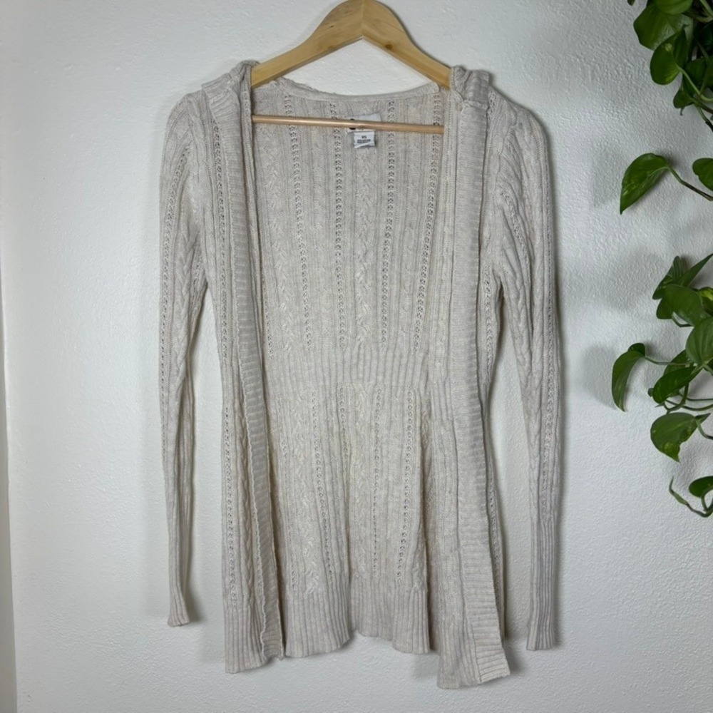 y2k SO White Cardigan vintage XS cream knit fall closet staple layering
